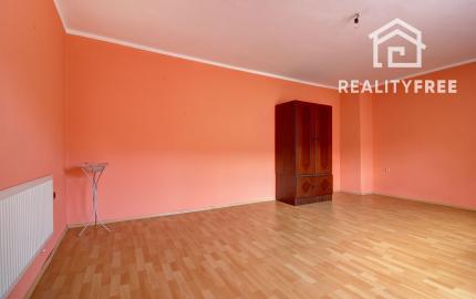 Na predaj: 4i RD, pozemok 1719 m², obec Vojka nad Dunajom