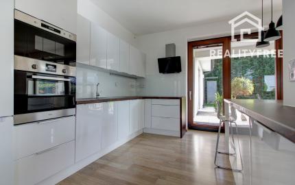 Na predaj: 5  izbový rodinný dom – Bratislava - Podunajské Biskupice