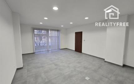 Prenájom nebytového priestoru/kancelárie 30m2 Rovinka