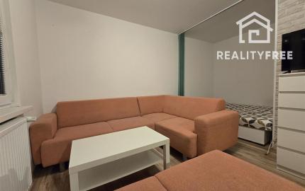 Na prenájom 1-izbový - Garsónka byt v Šamoríne, ulica Hlavná