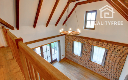 Vidiecka romantická vila na 840 m², 25 min. od Petržalky