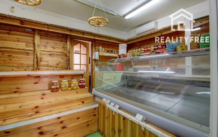 Na predaj: Komerčná budova, Báč