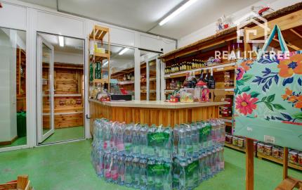 Na predaj: Komerčná budova, Báč