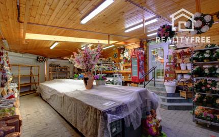 Na predaj: Komerčná budova, Báč