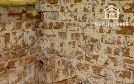 Na predaj: Komerčná budova, Báč