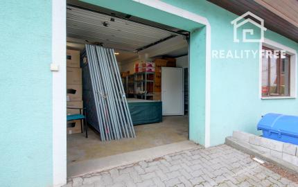 Na predaj: Komerčná budova, Báč