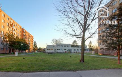 REZERVOVANÝ - Na predaj: 1,5 -izbový byt v Bratislave – Rača, ul. Pri Šajbách