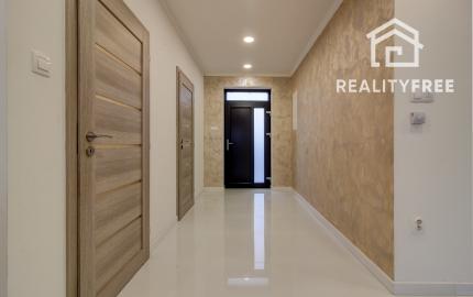 REZERVOVANÉ Na predaj 4-izbový presvetlený rodinný dom na 882 m² pozemku v Zlatých Klasoch