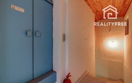 Na prenájom predajňa a kancelárske priestory v Šamoríne