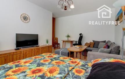 Na predaj: 2 izbový byt 49,79 m², Latorická,  BA-Pod. Biskupice