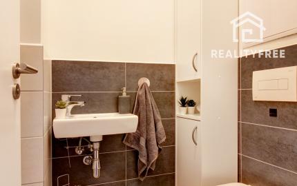 REZERVOVANÝ- Na predaj 3 izbový byt so záhradkou v Hamuliakove