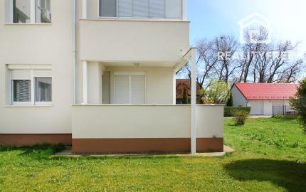 Na prenájom 2-izbový byt v Šamoríne – Hlboká ulica