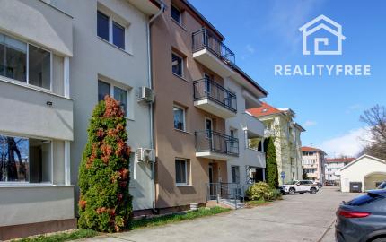 Na prenájom 2-izbový byt v Šamoríne – Hlboká ulica