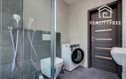 Na prenájom: 2-i byt s terasou, loggiou, bazénom a parkovaním v Rovinke