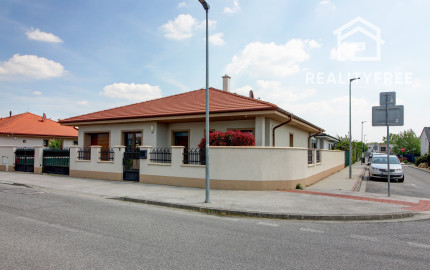 Na prenájom 4 izbový rodinný dom s garážou v Podunajských Biskupiciach