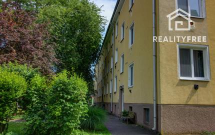 Na predaj: 2 izbový byt 52 m², Školská,  Šamorín