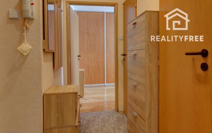 Na predaj: 2 izbový byt 52 m², Školská,  Šamorín