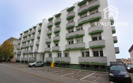 Prenájom - garzónka s balkónom a pivnicou,Ružinov II, Ondavská ulica.