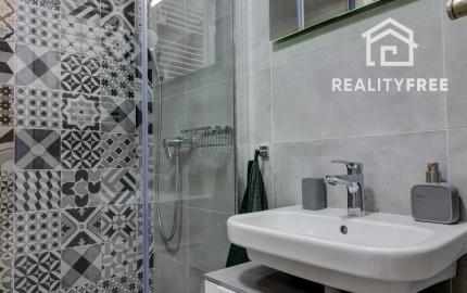 Prenájom - garzónka s balkónom a pivnicou,Ružinov II, Ondavská ulica.