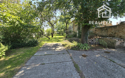 Na predaj stavebný pozemok v Miloslavove, 431 m2