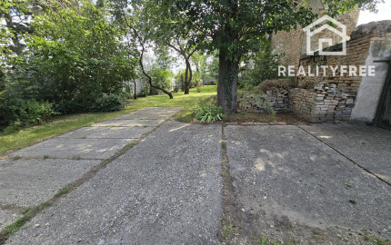 Na predaj stavebný pozemok v Miloslavove, 431 m2