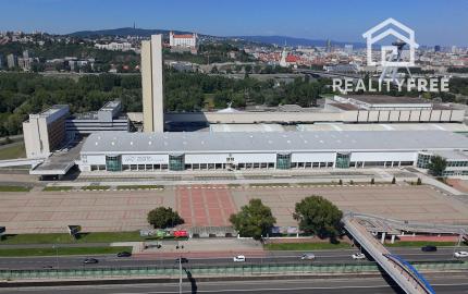 Na predaj dvojgarsónka De Luxe so zasklenou loggiou  – Pečnianska ulica, Petržalka