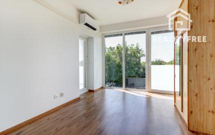 Rezervované- Moderný 2-izbový byt s balkónom, pivnicou a vlastným parkovaním v Green Village, Dunajská Lužná