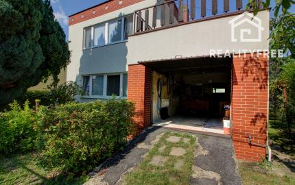 Na predaj: 3izbový rodinný dom s garážou , pozemok 757 m² - Kvetoslavov