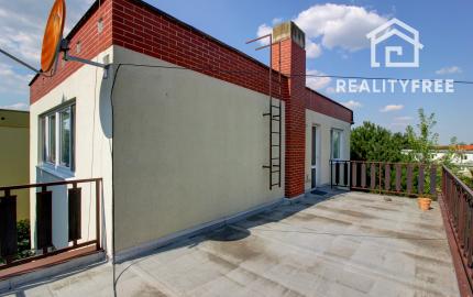 Na predaj: 3izbový rodinný dom s garážou , pozemok 757 m² - Kvetoslavov