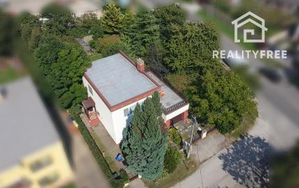 Na predaj: 3izbový rodinný dom s garážou , pozemok 757 m² - Kvetoslavov