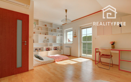 Na predaj - 5i RD s UP 214m², pozemok 625m² Hamuliakovo