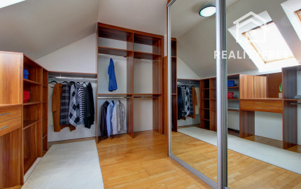 Na predaj - 5i RD s UP 214m², pozemok 625m² Hamuliakovo