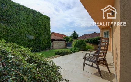 Na predaj - 5i RD s UP 214m², pozemok 625m² Hamuliakovo