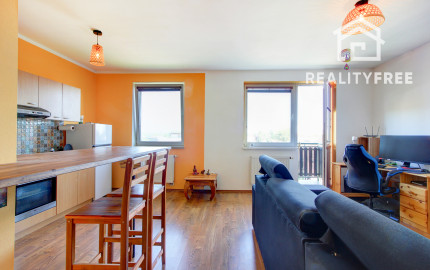 Na predaj: 3 izbový byt 65 m² , Rohovce, okres. Dun. Streda