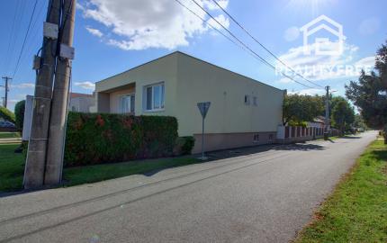 Predaj 5-izbového rodinného domu s pivnicou a krásnou záhradou – Veľká Paka