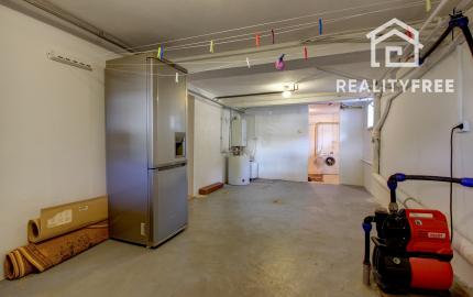 Predaj 5-izbového rodinného domu s pivnicou a krásnou záhradou – Veľká Paka