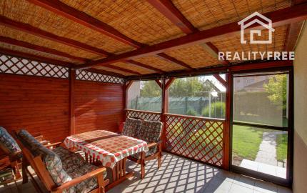 Predaj 5-izbového rodinného domu s pivnicou a krásnou záhradou – Veľká Paka