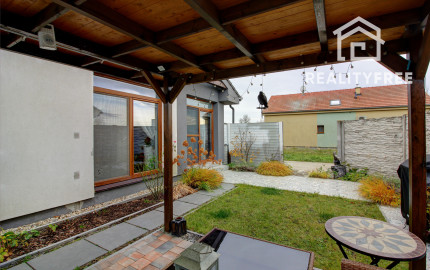 Samostatne stojaci 4i rodinný dom ÚP 110m² v obci Láb, pozemok 286 m²