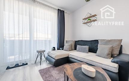 Na predaj 2,5-izbový byt s balkónom – Pezinok, Mahulanka