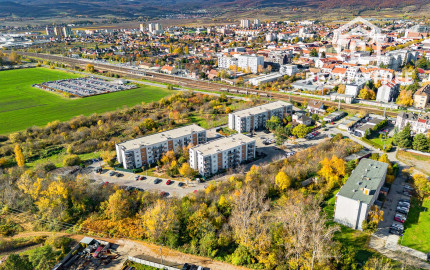 Na predaj 2,5-izbový byt s balkónom – Pezinok, Mahulanka
