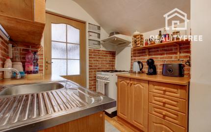 Na predaj 5-izbový rodinný dom s garážou na 954 m² pozemku - Kvetoslavov