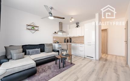 Na predaj 2,5-izbový byt s balkónom – Pezinok, Mahulanka