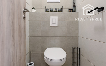 Na predaj 2,5-izbový byt s balkónom – Pezinok, Mahulanka