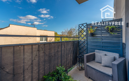 Na predaj 2,5-izbový byt s balkónom – Pezinok, Mahulanka