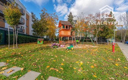 Na predaj 2,5-izbový byt s balkónom – Pezinok, Mahulanka