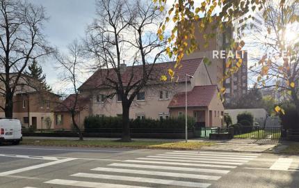 Na predaj: 2-izbový byt, Šamorín, Bratislavská,  okres Dunajská Streda