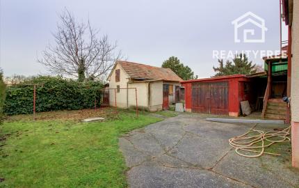 Na predaj: 4izbový rodinný dom s garážou , pozemok 800 m² - Čakany