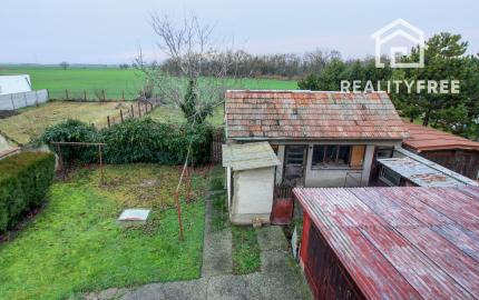 Na predaj: 4izbový rodinný dom s garážou , pozemok 800 m² - Čakany