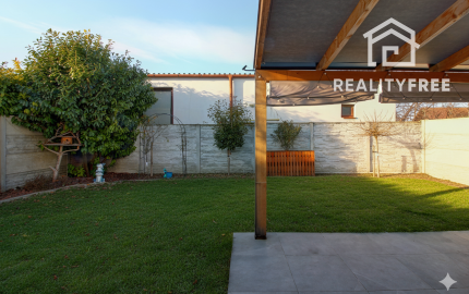 Moderný 4-izbový mezonet so záhradou a parkovaním – Rovinka