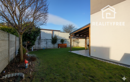 Moderný 4-izbový mezonet so záhradou a parkovaním – Rovinka